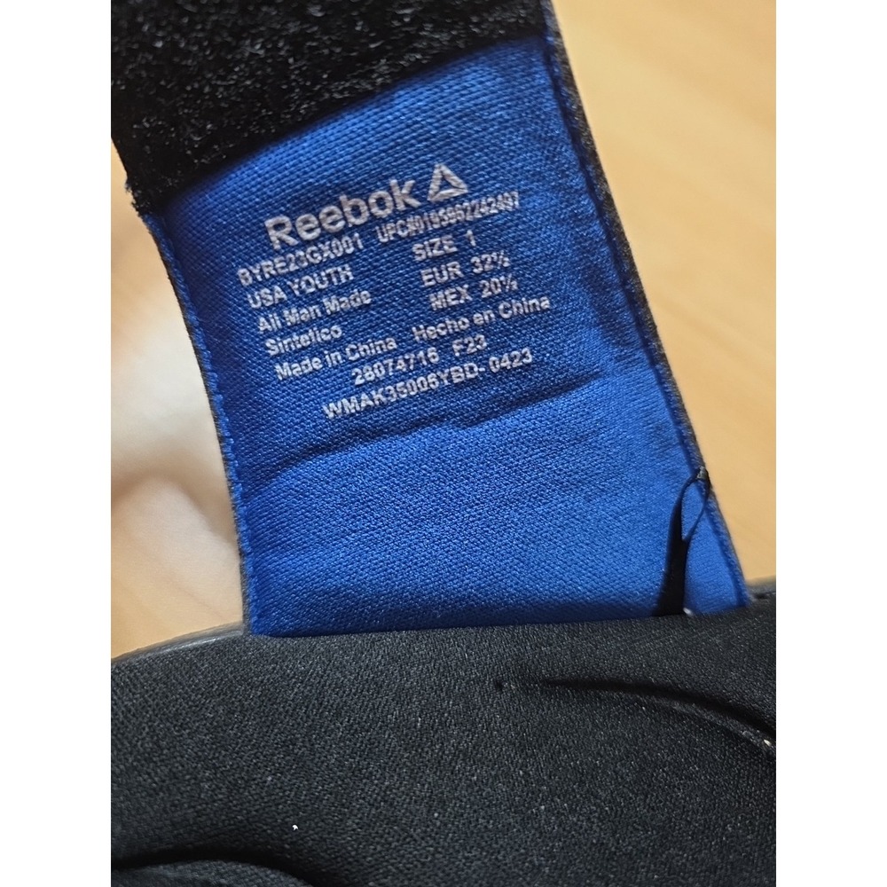 Kids Reebok Slides Slip On - Picture 4 of 4